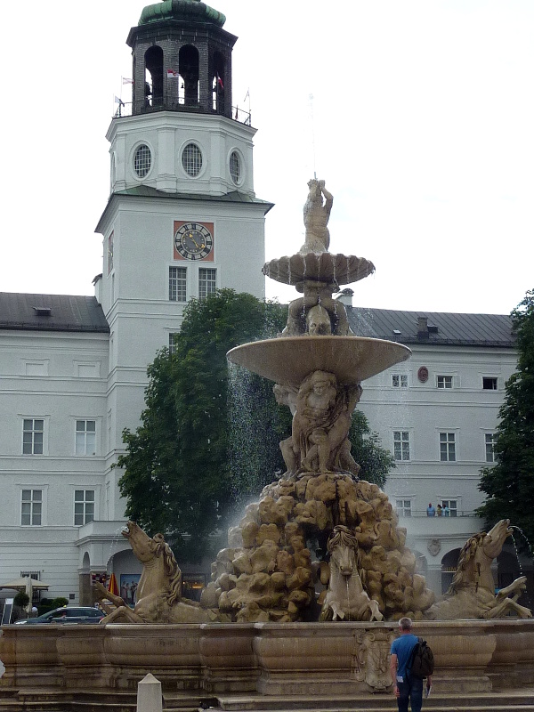 Horse Bath Fountain