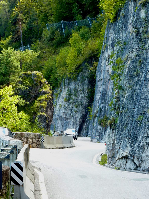 Passo Mendola steep cliff